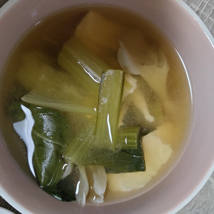 小松菜と舞茸、豆腐のお味噌汁